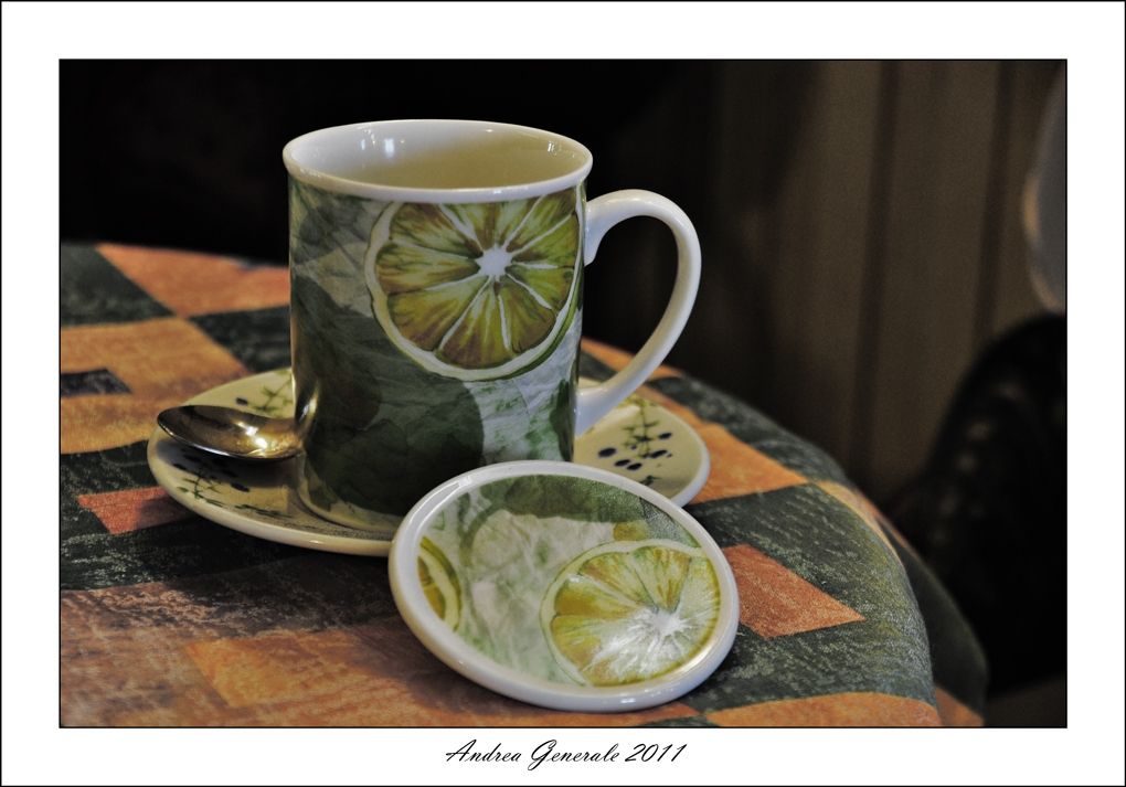 10 minuti per gustare un buon THE in un bella tazza pastello