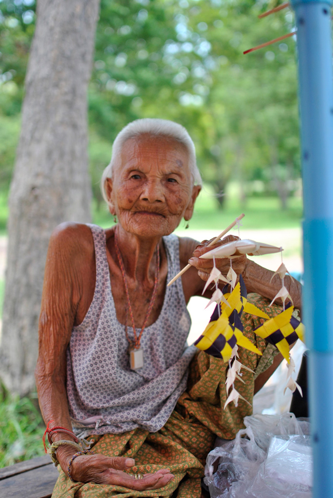 Thai 2011 - 25