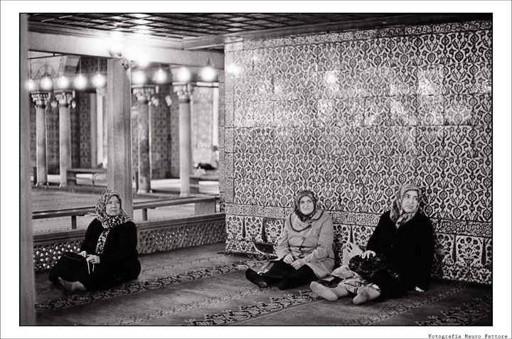 mosque moment