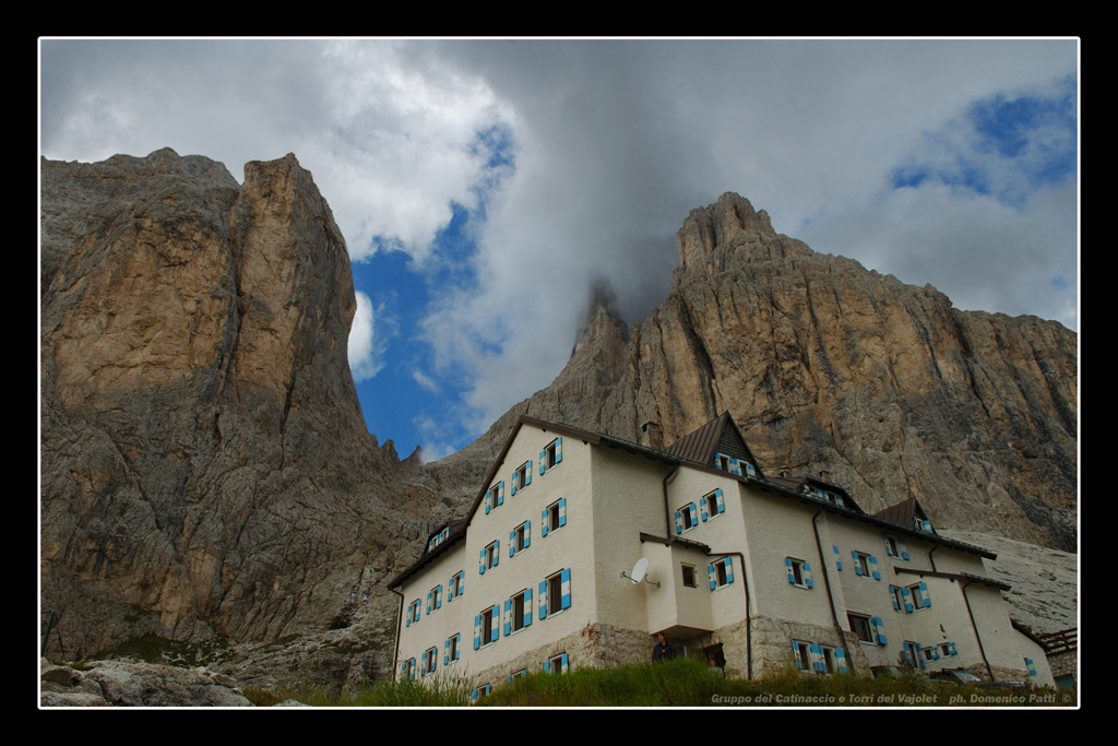 Dal basso