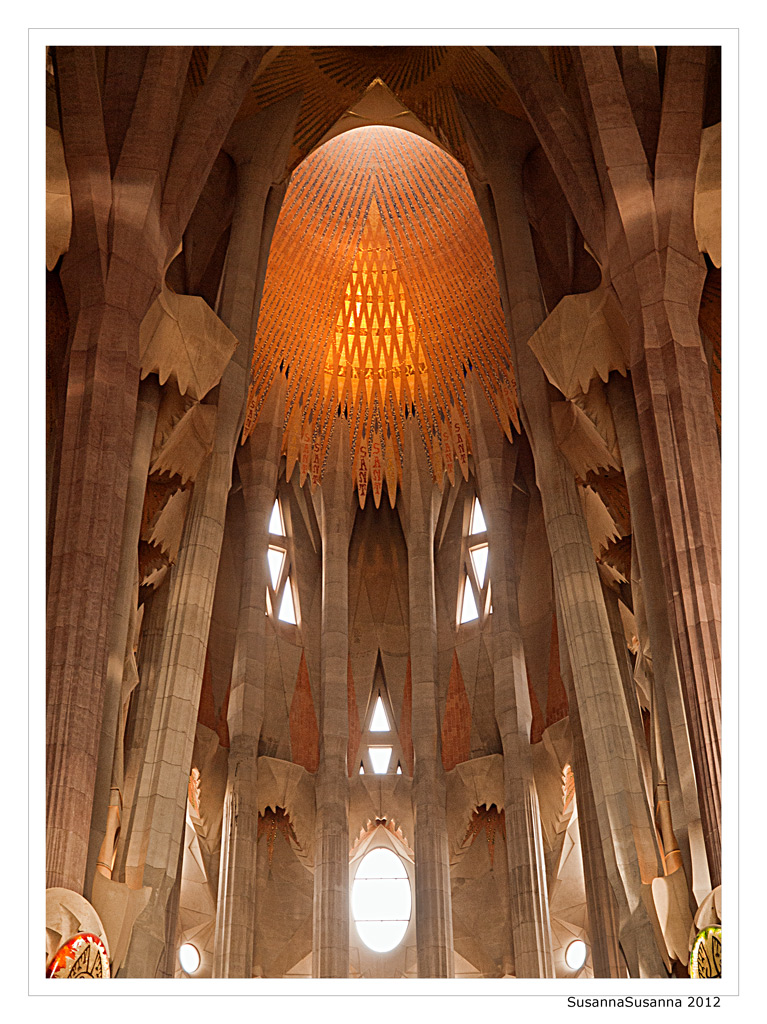 Sagrada: interni