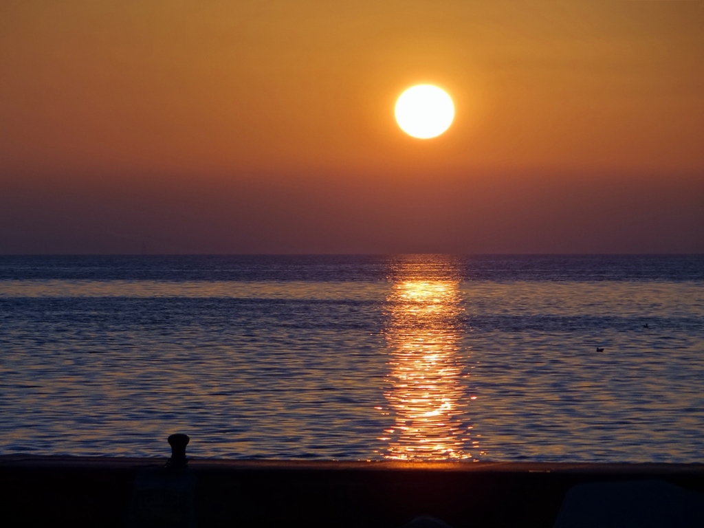 tramonto sul lago
