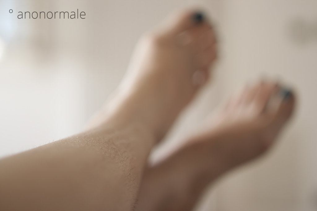 Piedi e peli
