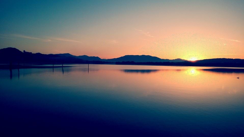 Lago Maggiore all'alba