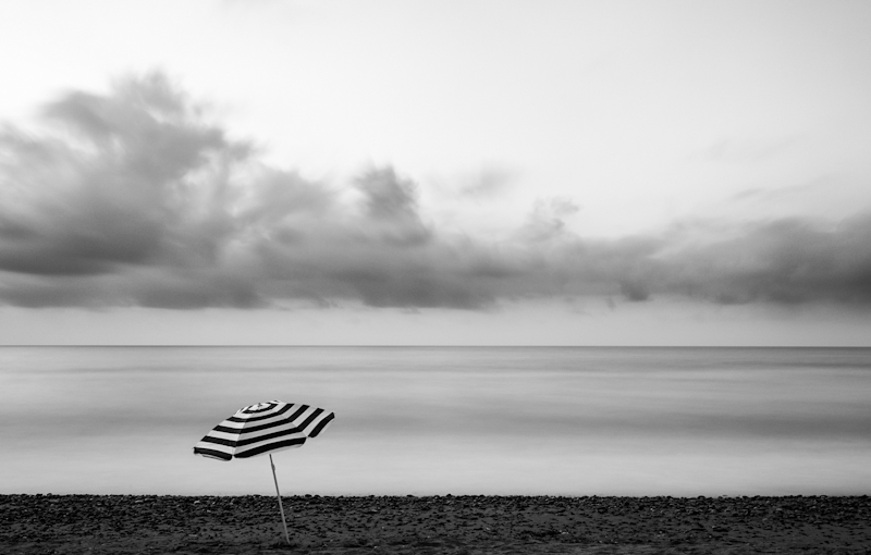Contest 80 - Paesaggio Minimalista in Bianco e Nero