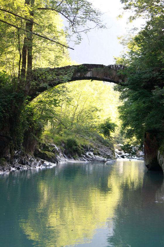 Vanzone con San Carlo - ponte romano
