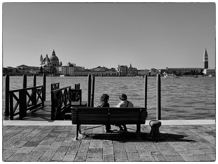 st/bw