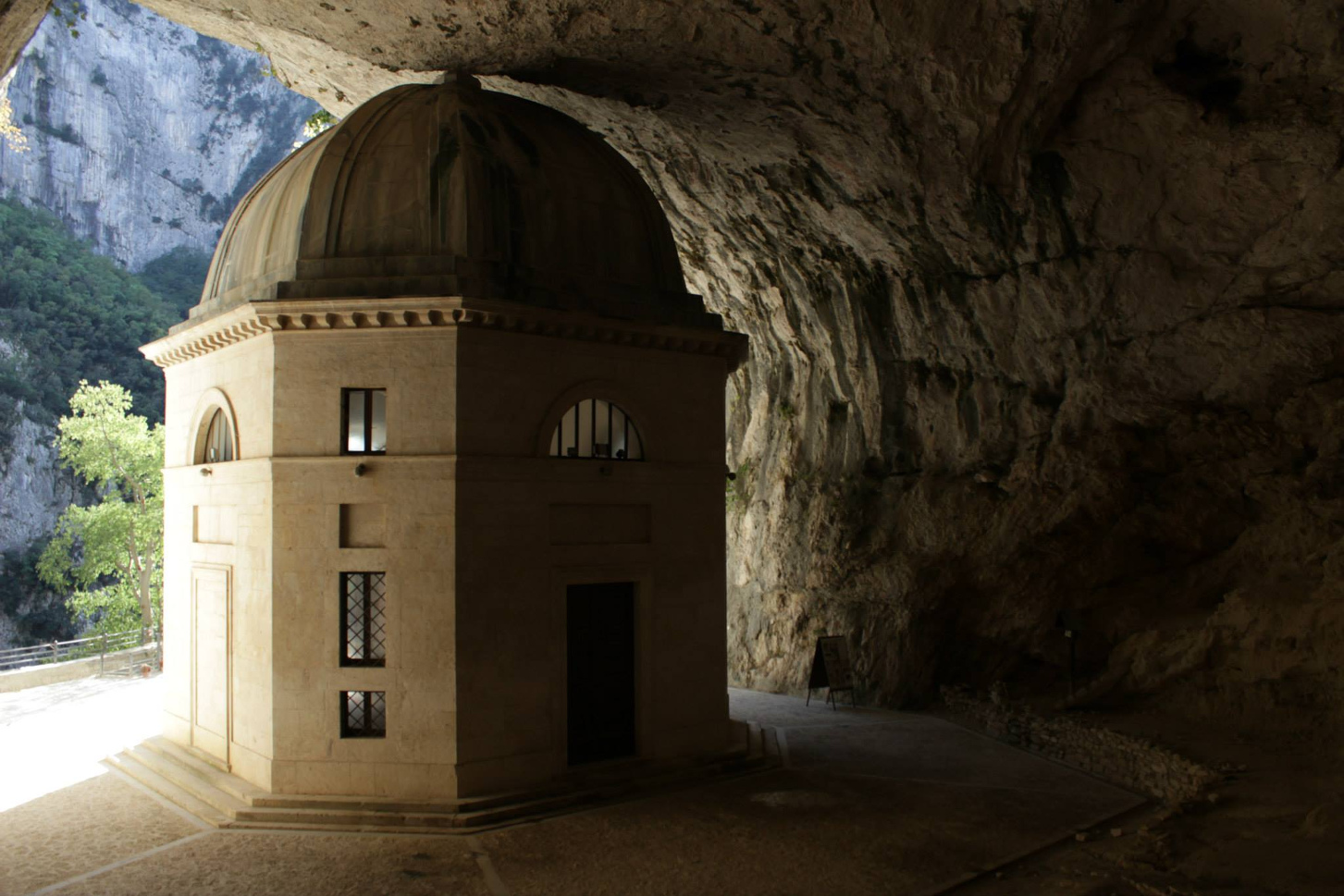 Tempietto del Valadier