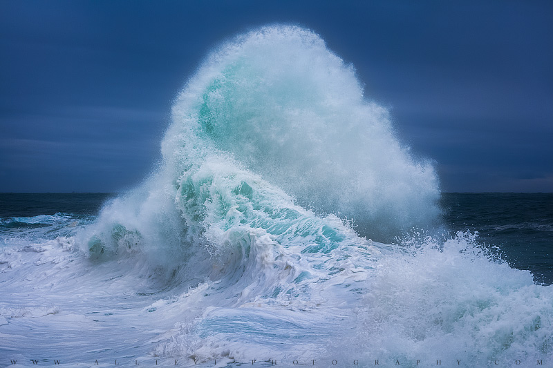 Rough sea 14
