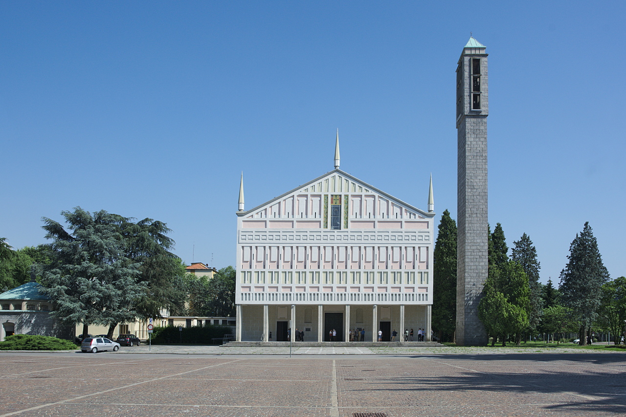 San Donato Milanese - piazza Santa Barbara