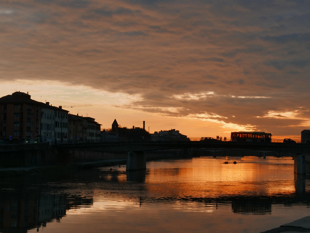 Tramonto sul lungarno