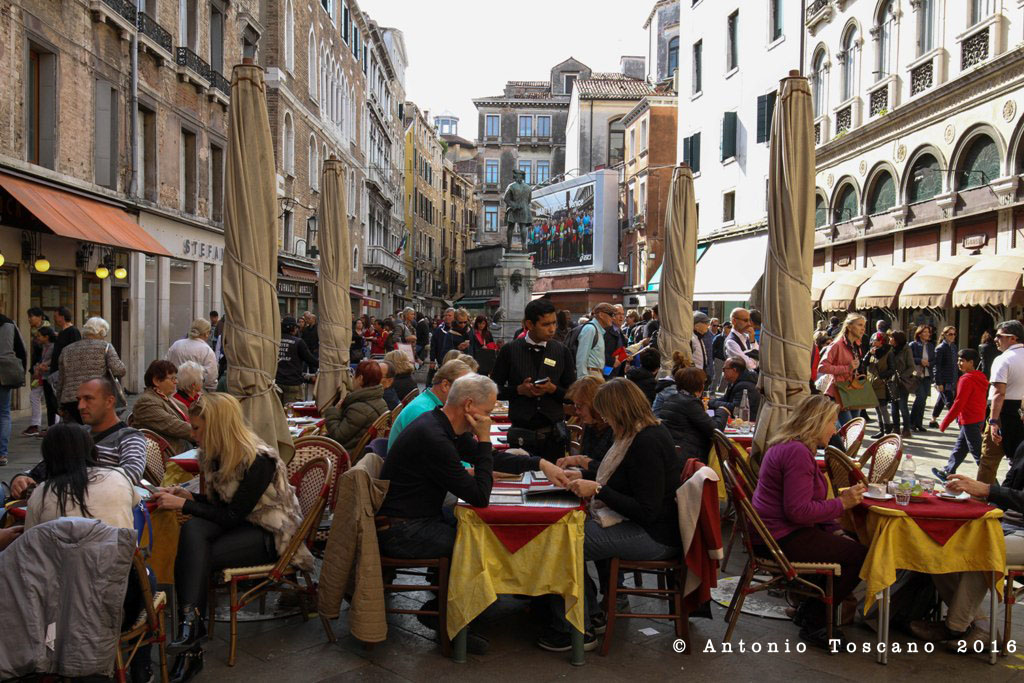 Piazze veneziane