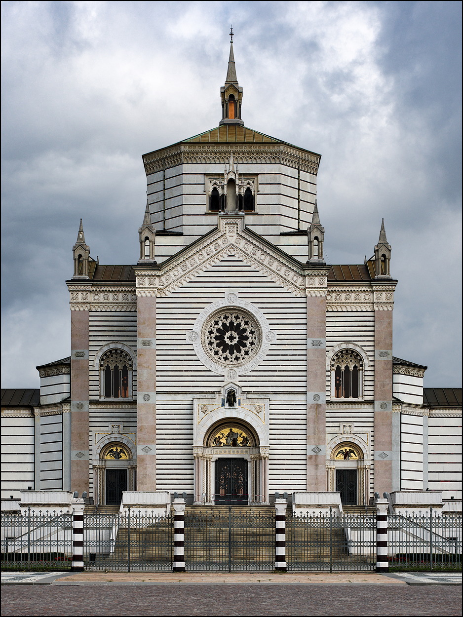 Cimitero monumentale di Milano [Famedio #2]