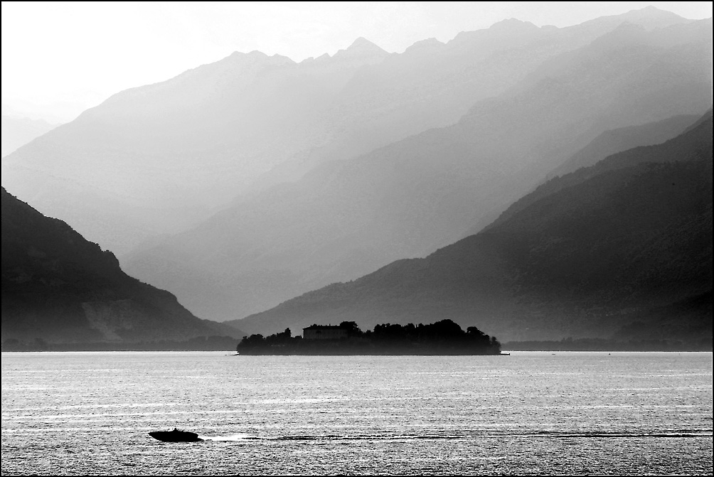 Lago -2-