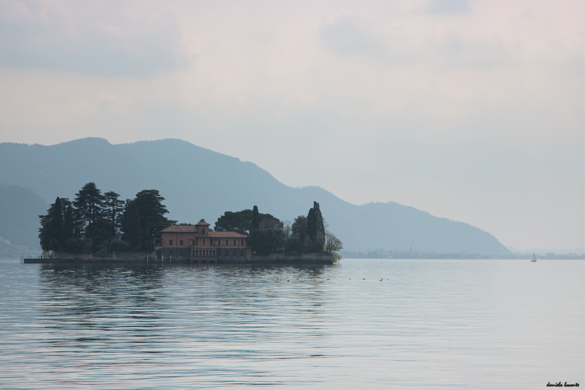 Isola di San Paolo. Lago d'Iseo