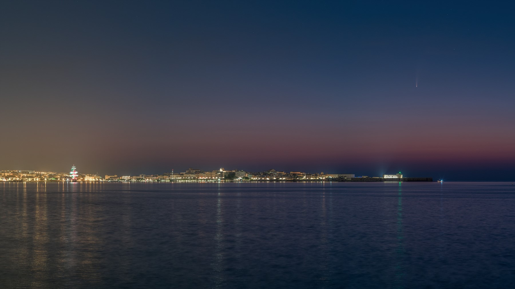 La Vespucci e la cometa a Siracusa