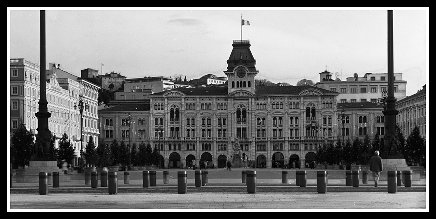 piazza unit