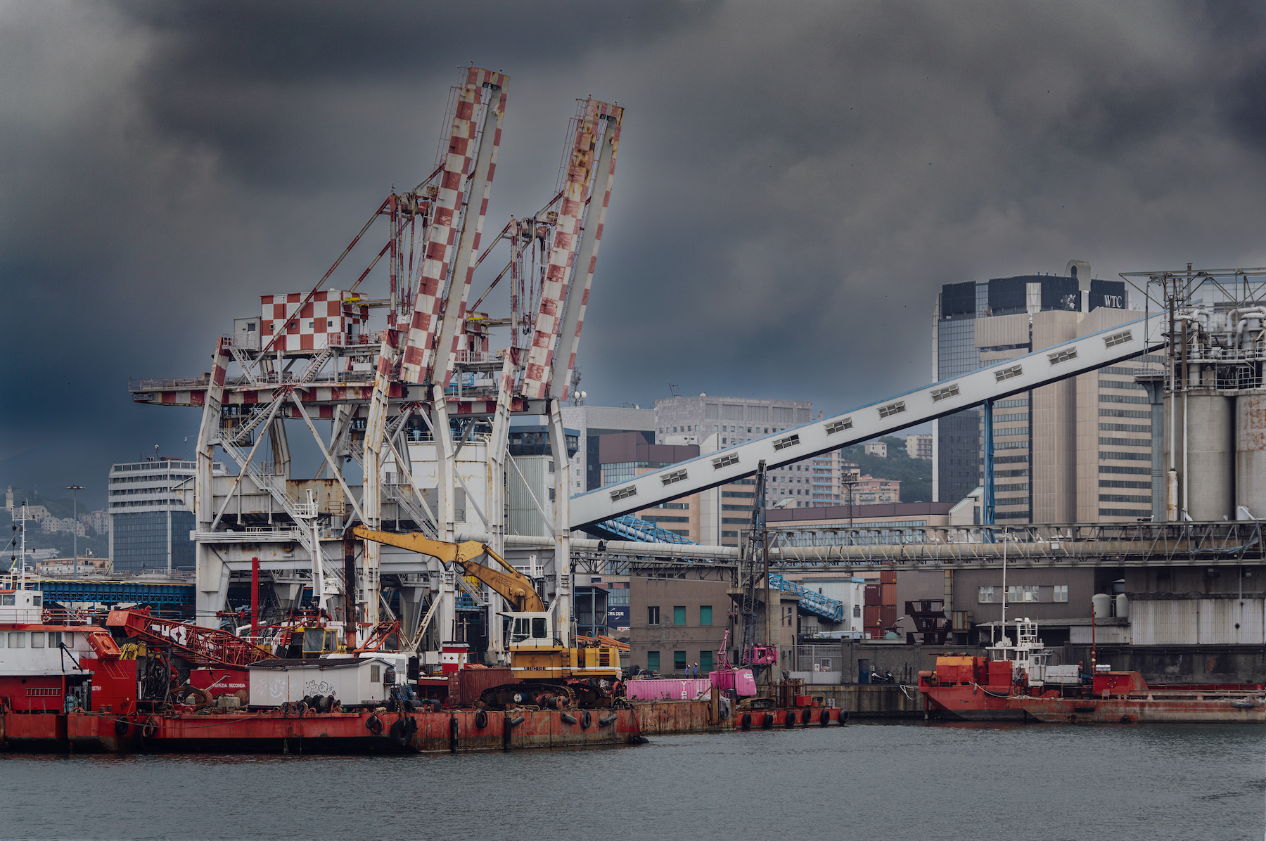 Work on the harbor