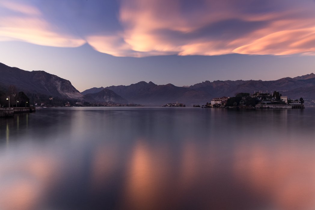 Tramonto sul lago