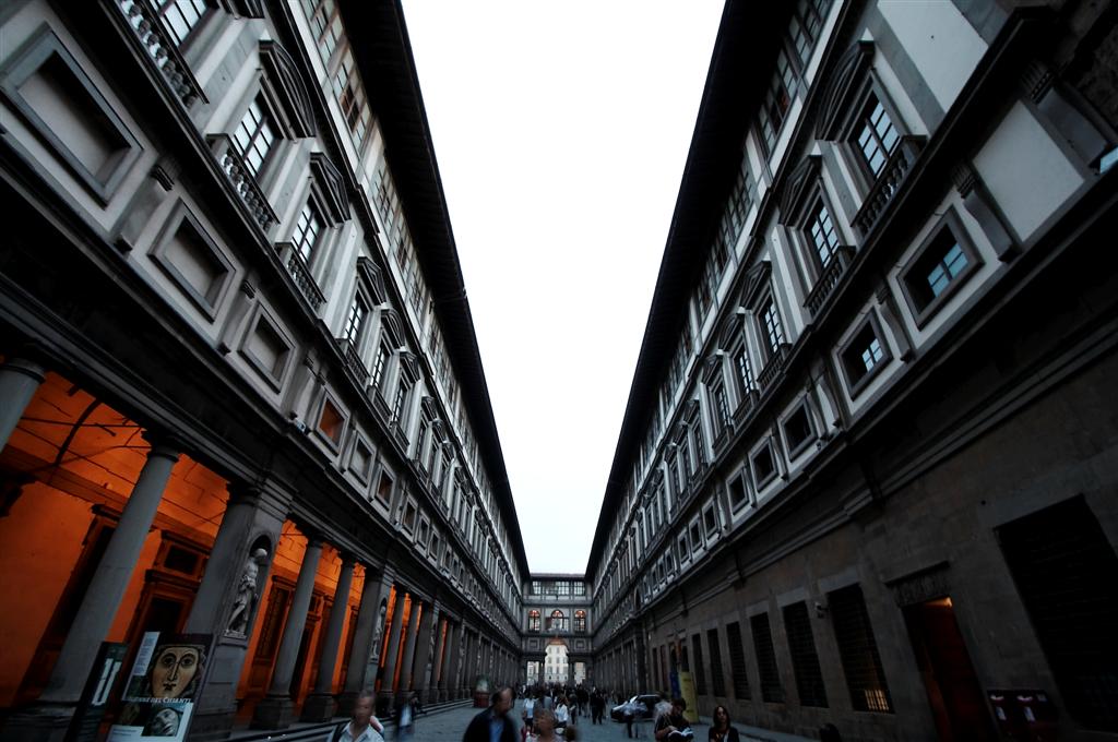 Uffizi 10-22
