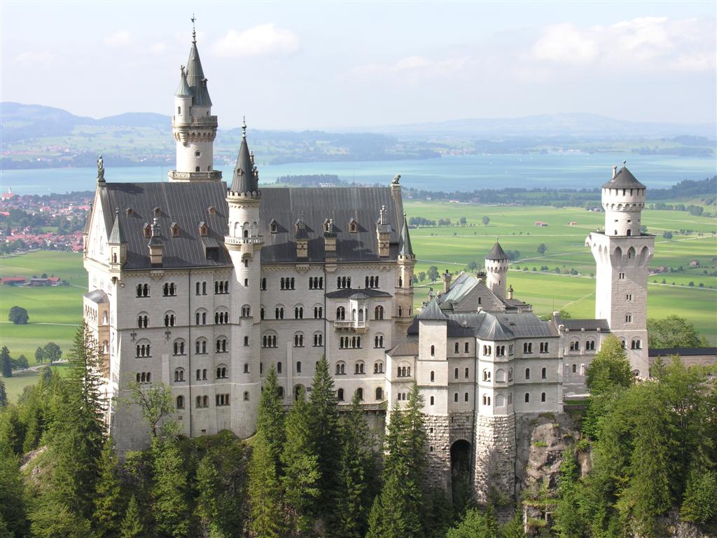 Neuswanstein