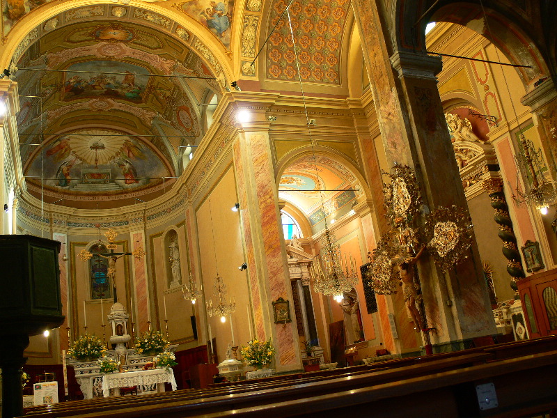 Chiesa interni