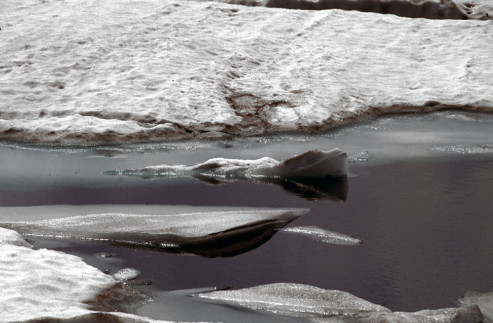lago d'Alpe Gera al disgelo