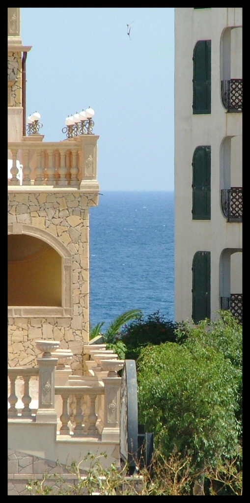 Uno scorcio di mare....