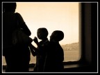 Scattata sul traghetto tra Messina e V. san Giovanni. Ho tentato di immortalare un momento di spensierato gioco tra due bambini, ancora lungi dall'essere coinvolti nei problemi quotidiani.