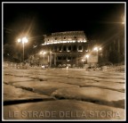 stava quasi albeggiando, stamattina alle 5,30 quando, sdraiato su via dei fori imperiali ho fatto questa foto...
emozione indiscrivibile nel vedere una strada cos vuota, il silenzio da cornice e il restare solo col mio colosseo...