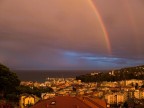 Scattata alle circa le 8 di sera. Non  che c'e troppo giallo e rosso nella foto...(cio magari confusa la machina fotografica), no .. era cosi ireale anche dal vivo.