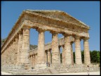 FUJI S5000 - F/7 - 1/640 - ISO200 - D.Focale 6mm
Tempio di Segesta - Vista frontale.