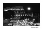 La luna sul colosseo