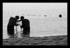 Pescatori...delusi.


RAW - Ottica Minolta AF 70/210 f 4.5/5.6
1/1600 f/13 
Spot -0,7 Daylight (in controsole)
Focale 120mm

Elaborata in Photoshop