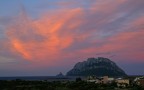 Non ho neanche fatto troppa fatica a scattare questa foto.......direttamente dal terrazzo di casa.
La natura quasi sempre ti fa rimanere a bocca aperta proprio come e' successo a me mentre inquadravo questa scena.