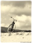 una bicicletta sulla spiaggia
