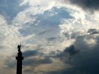 Scattata a San Pietroburgo davanti all'imponente Hermitage