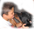 Appassionato bacio in bocca e con la lingua