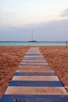 una barca solitaria