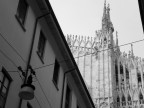 Non so, mi ha colpito il lampione con la vista del duomo. ciao grazie.
