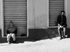Alto, basso. Destra, sinistra. Luce, ombra. Felice...
