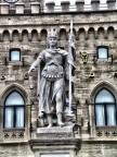 San Marino - Piazza del Governo