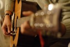 Chitarra acustica...