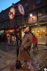 Foto scattata a Temple Bar, Dublino.
Probabilmente questa  la categoria pi delicata, ma mi piacerebbe conoscere le vostre opinioni (tralasciando che  totalmente deformata per via del grandangolare).
Grazie a tutti, TbC.
p.s.
spero di aver reso la firma meno invasiva.