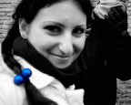 si accettano appuntamenti ahah :D
modiphicata con photoshop (il colore blu ;) )