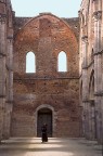 Abbazia diroccata di San Galgano, Toscana.
Dati di scatto: Minolta 505si + Tamron 28/200, pell. Fuji Sensia 100.
Commenti e critiche sempre ben accetti.