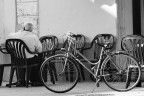 una pausa e via...