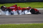 Schumy un attimo "impiccato" alla staccata della 1 variante durante i test F. 1 a Monza del 2006.