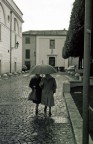 ...&quot;e te che volevi lasciare l'ombrello a casa&