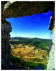 Finestra di un castello medievale a Monte Sant'Angelo (FG) sul Gargano
...
Accetto suggerimenti e critiche anche pesanti/cattive